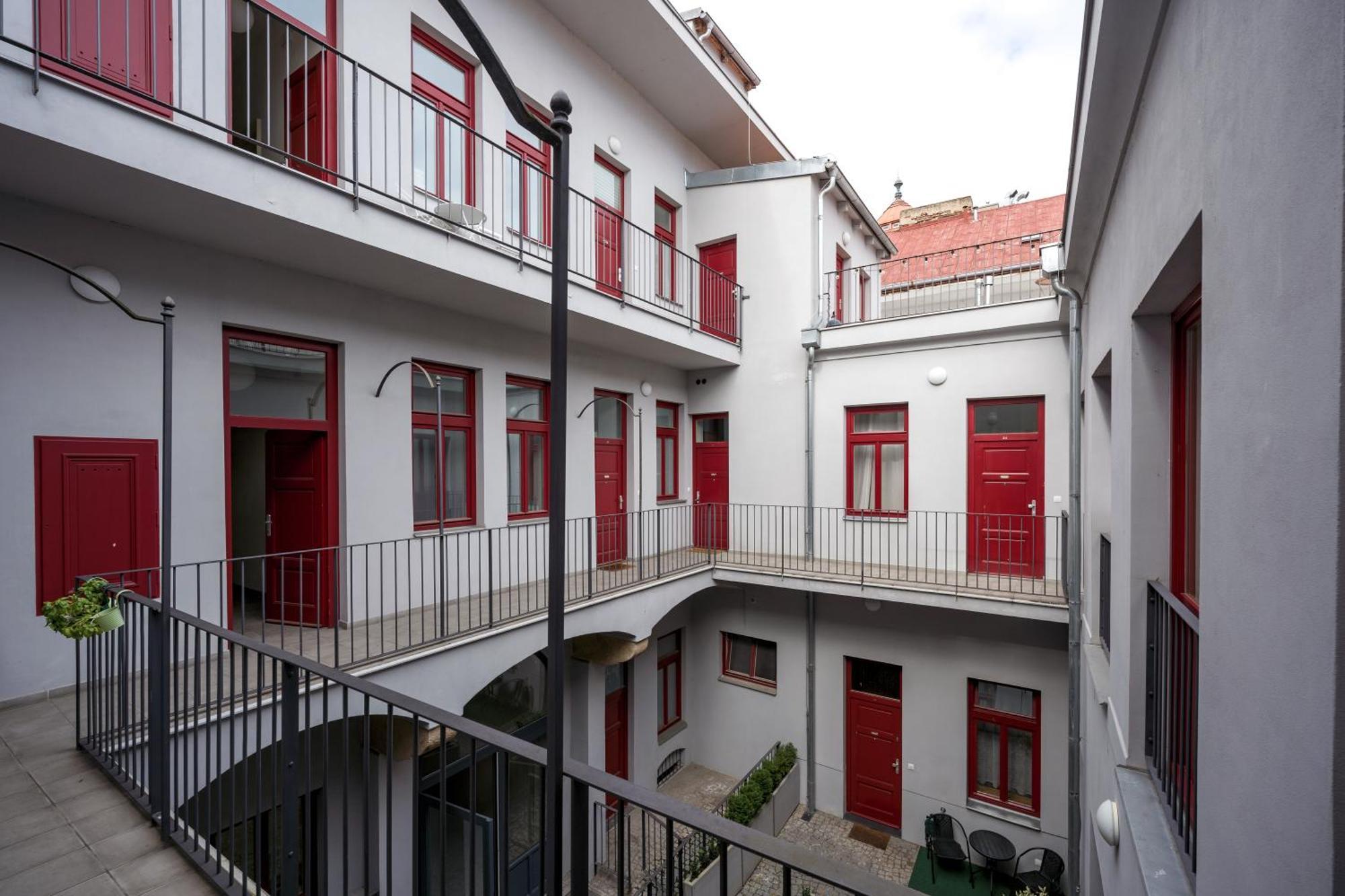 Apartmán Days - Private Terrace - Spacious - Hip District